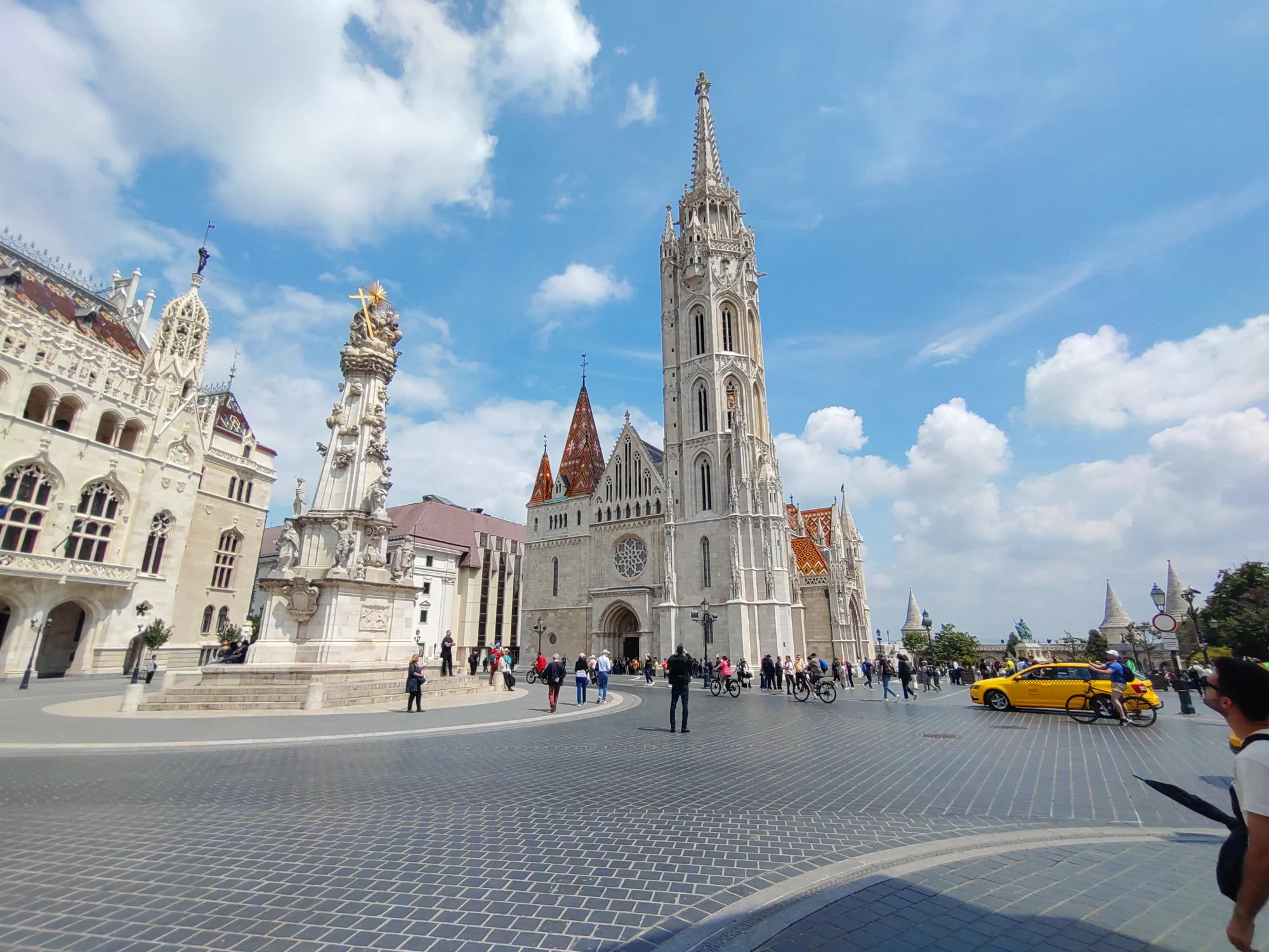 Matthias Church and the Holy Trinity Column in Budapest’s Castle District.